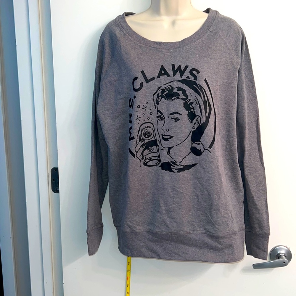 COPY - Large grey light weight crew neck sweatshirt
